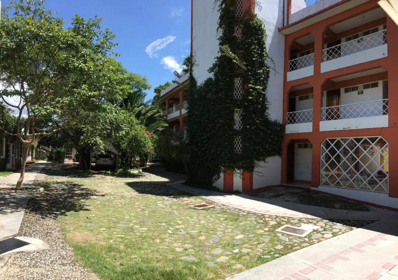 Hotel Bugambilias Oaxaca Екстер'єр фото